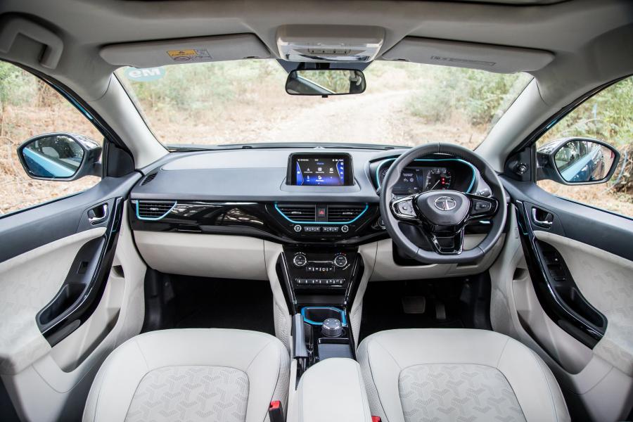 Торпедо Tata Nexon EV 2019 года  (фото 8 из 9)